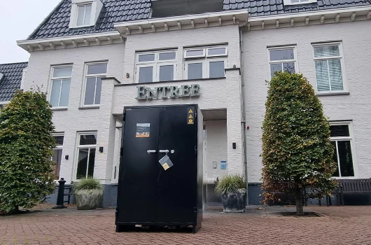 Fietsaccu opladen in een accukuis